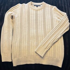 🆕 TH Men's Tan/Cream Crewneck Knit Sweater